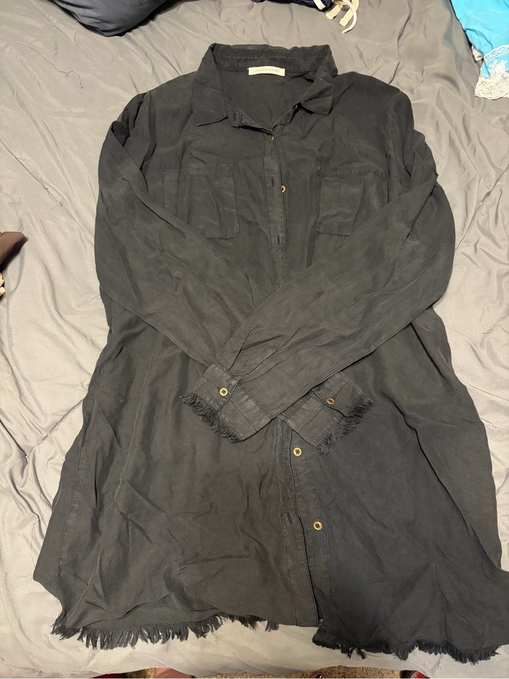 Lightweight Black Long-Sleeve Fringe-Hem Shirt Dress